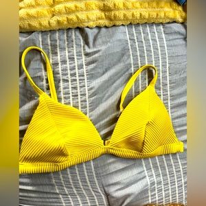 Hollister bikini top- size medium